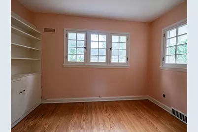 2638 N 88th St, Wauwatosa, WI 53226 - Photo 10