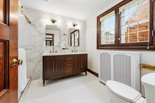 5079 N Lake Dr, Whitefish Bay, WI 53217 - Photo 36