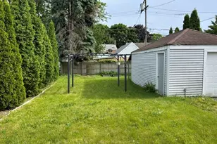 2413 Bate St, Racine, WI 53403 - Photo 34