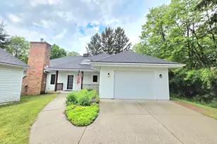 707 Giddings Ave, Sheboygan Falls, WI 53085 - Photo 1