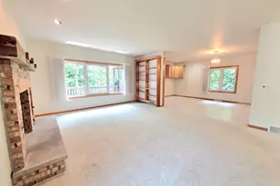 707 Giddings Ave, Sheboygan Falls, WI 53085 - Photo 4