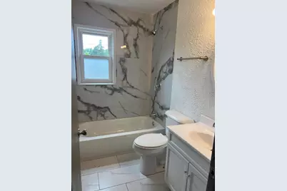 5265 N Sherman Blvd #5267, Milwaukee, WI 53209 - Photo 12