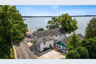 123 S Ferry Dr, Lake Mills, WI 53551 - Photo 2