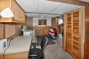 11605 W Mt Vernon Ave, Wauwatosa, WI 53226 - Photo 24
