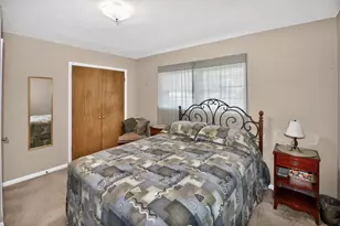 11605 W Mt Vernon Ave, Wauwatosa, WI 53226 - Photo 14