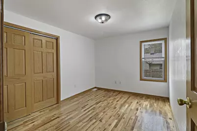 922  49th St, Kenosha, WI 53140 - Photo 6