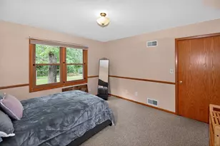 9015 S 84th St, Franklin, WI 53132 - Photo 18