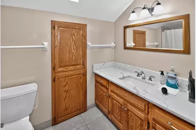 9015 S 84th St, Franklin, WI 53132 - Photo 26
