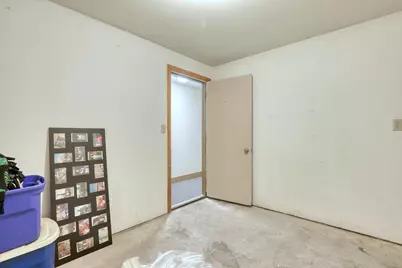 1360  Meadowcreek Dr #F, Pewaukee, WI 53072 - Photo 20