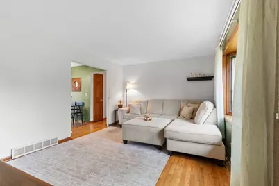 4353 S 61st St, Greenfield, WI 53220 - Photo 4