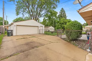 4353 S 61st St, Greenfield, WI 53220 - Photo 20