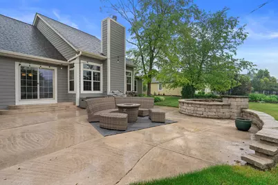 W231N7902  Martin Ct, Sussex, WI 53089 - Photo 48