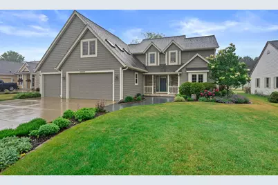 W231N7902  Martin Ct, Sussex, WI 53089 - Photo 2