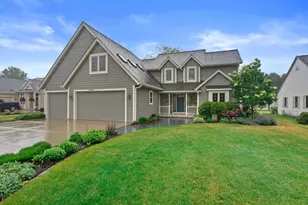 W231N7902 Martin Ct, Sussex, WI 53089 - Photo 1