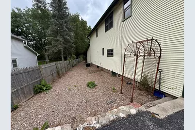 S77W25235  National Ave, Vernon, WI 53189 - Photo 26