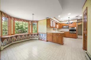 2828 N 122nd St, Wauwatosa, WI 53222 - Photo 12