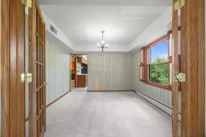 2828 N 122nd St, Wauwatosa, WI 53222 - Photo 18