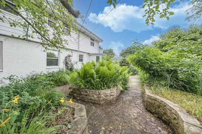 2828 N 122nd St, Wauwatosa, WI 53222 - Photo 40