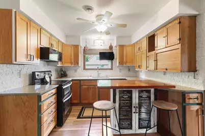 8508  Fox River Rd, Racine, WI 53185 - Photo 10