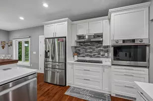 W166S7110 Still Meadow Ct, Muskego, WI 53150 - Photo 6