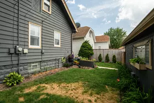1015 S 76th St, West Allis, WI 53214 - Photo 30