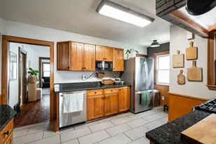1015 S 76th St, West Allis, WI 53214 - Photo 12