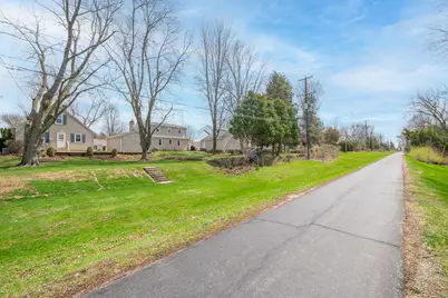 W63N391  Hillcrest Ave, Cedarburg, WI 53012 - Photo 24