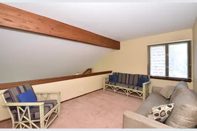104  Woodfield Ct, Racine, WI 53402 - Photo 20