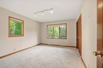 790  Garrison Ct, Delafield, WI 53018 - Photo 20