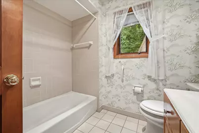 790  Garrison Ct, Delafield, WI 53018 - Photo 26