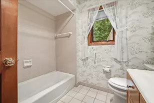 790 Garrison Ct, Delafield, WI 53018 - Photo 26