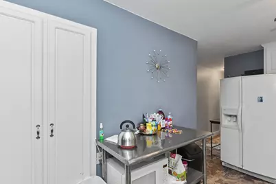 211 E Alta Loma Cir, Thiensville, WI 53092 - Photo 12