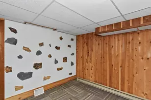 211 E Alta Loma Cir, Thiensville, WI 53092 - Photo 22