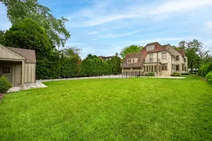 3445 N Lake Dr, Milwaukee, WI 53211 - Photo 42