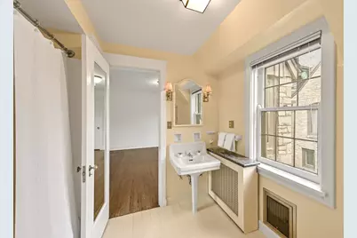 3445 N Lake Dr, Milwaukee, WI 53211 - Photo 28