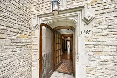 3445 N Lake Dr, Milwaukee, WI 53211 - Photo 2