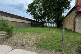 1113 3rd St, La Crosse, WI 54601 - Photo 1