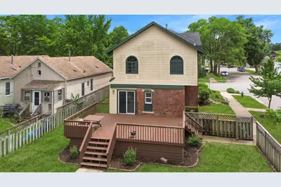 1501  Johnson St, La Crosse, WI 54601 - Photo 4