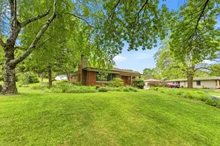 5751 S 22nd St, Milwaukee, WI 53221 - Photo 2
