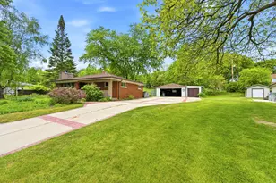 5751 S 22nd St, Milwaukee, WI 53221 - Photo 32