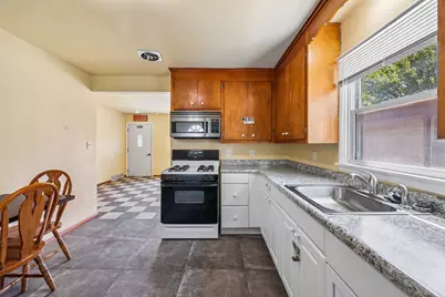 1708  Arcturus Ave, Racine, WI 53404 - Photo 10