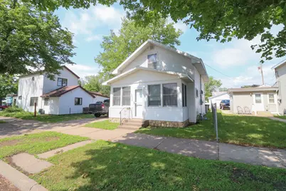 1520  11th St, La Crosse, WI 54601 - Photo 2