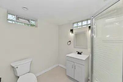 10918 W Wells St, Wauwatosa, WI 53226 - Photo 22