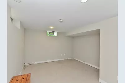 10918 W Wells St, Wauwatosa, WI 53226 - Photo 20