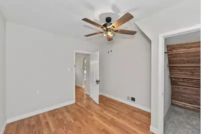 10918 W Wells St, Wauwatosa, WI 53226 - Photo 12