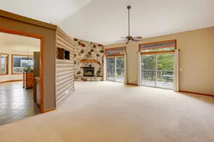 940 Bartlett Dr, Oconomowoc, WI 53066 - Photo 4