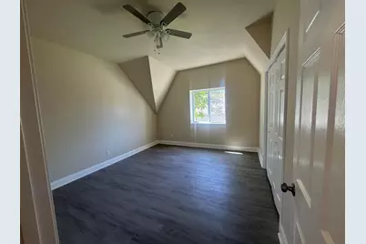 2429 N 8th St, Milwaukee, WI 53206 - Photo 8