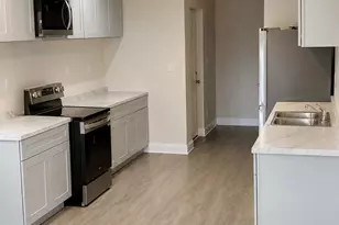 2429 N 8th St, Milwaukee, WI 53206 - Photo 4
