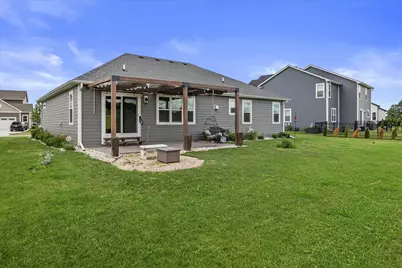 35077  Yahara Dr, Summit, WI 53066 - Photo 6