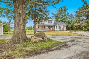 W541 Madison Ave, Ixonia, WI 53036 - Photo 2